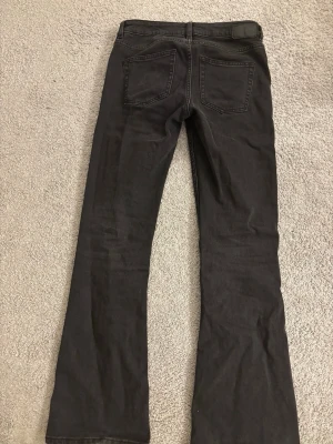 Jeans och tröja - Jeans och tröja