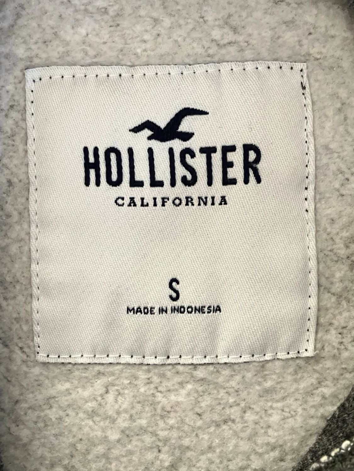 Hollister Hoodie - 1