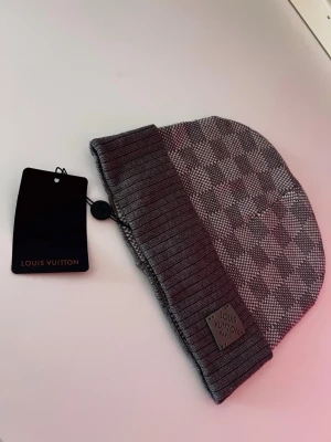 Mössa  - Dm för köp! Pris går att diskutera 