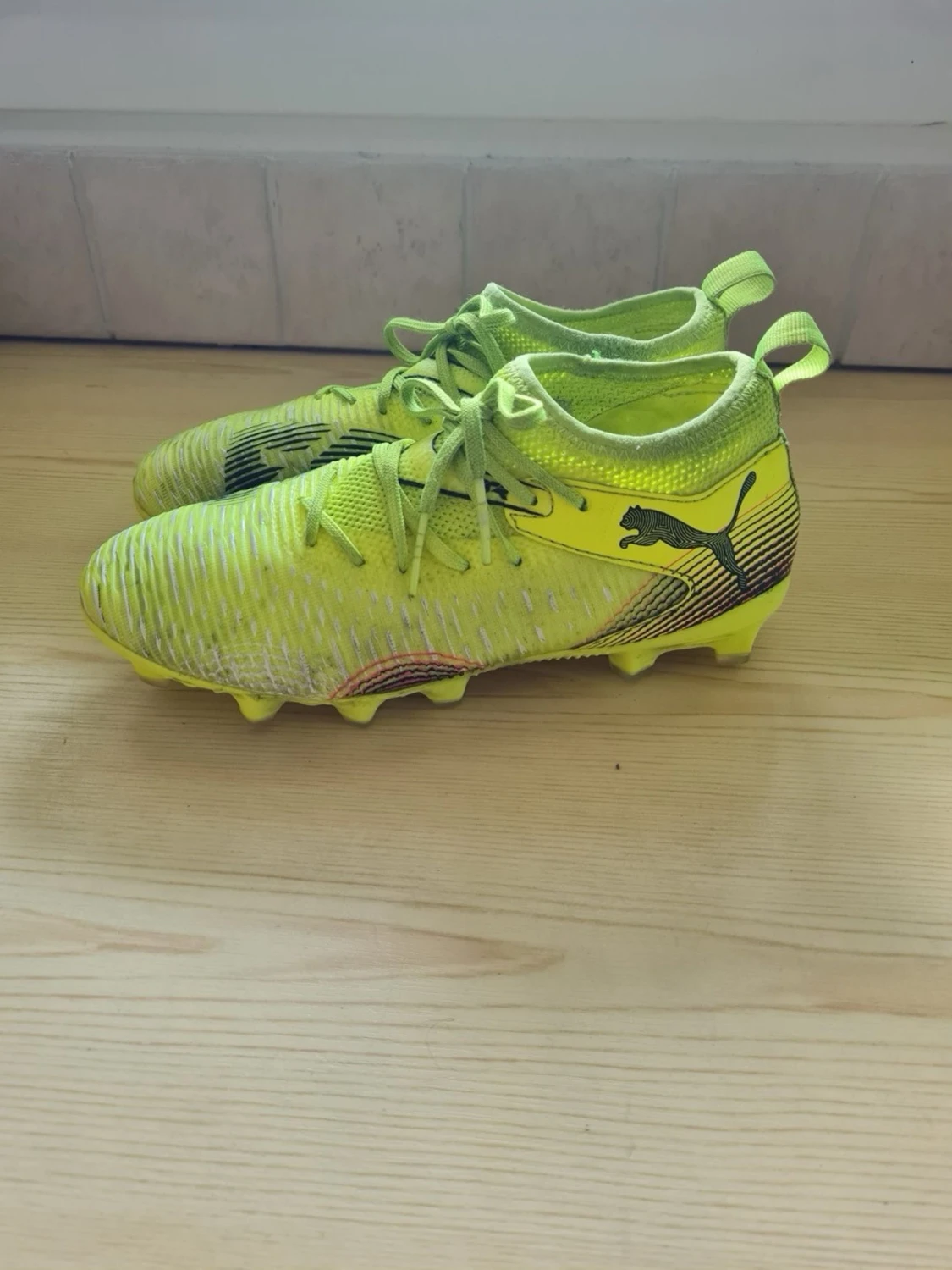 Puma Future 8 Match fotbollsskor strl 35 barn junior - 1