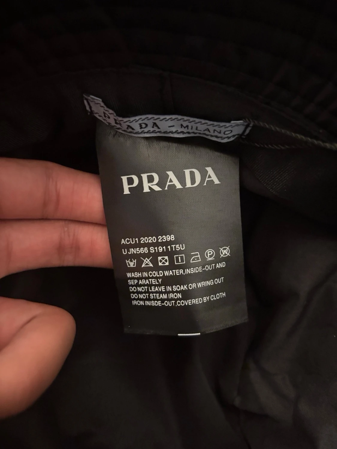 Prada hat  - 1