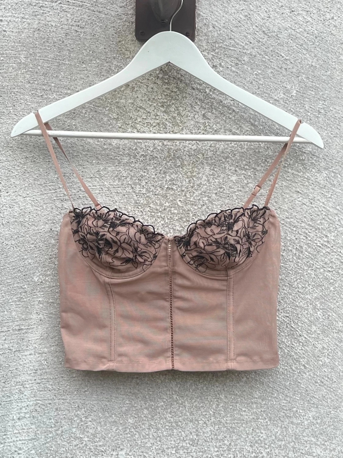 Rosa bustier topp med spetsdetaljer - 1
