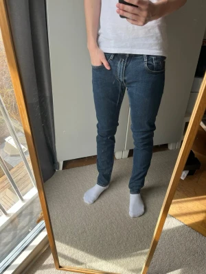 Replay anbass jeans - Hej!| Säljer detta feta paret jeans från Replay!| Modell: Anbass| Mycket gott skick, kontakta mig vid frågor och funderingar!| //Nils