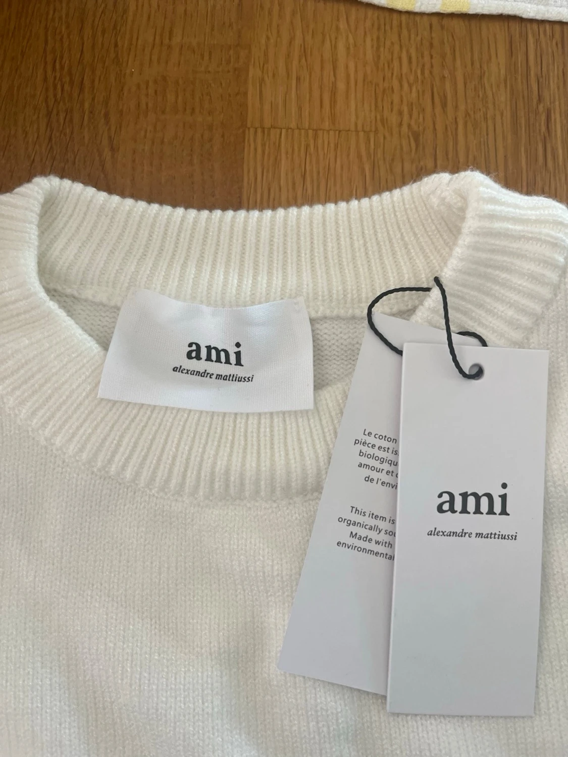 Vit stickad tröja från Ami Paris - 2