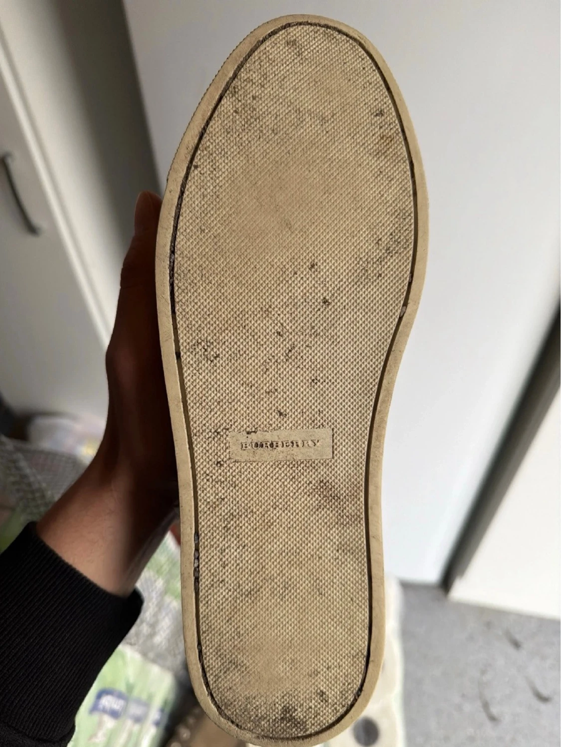 BURBERRY SKOR - 2