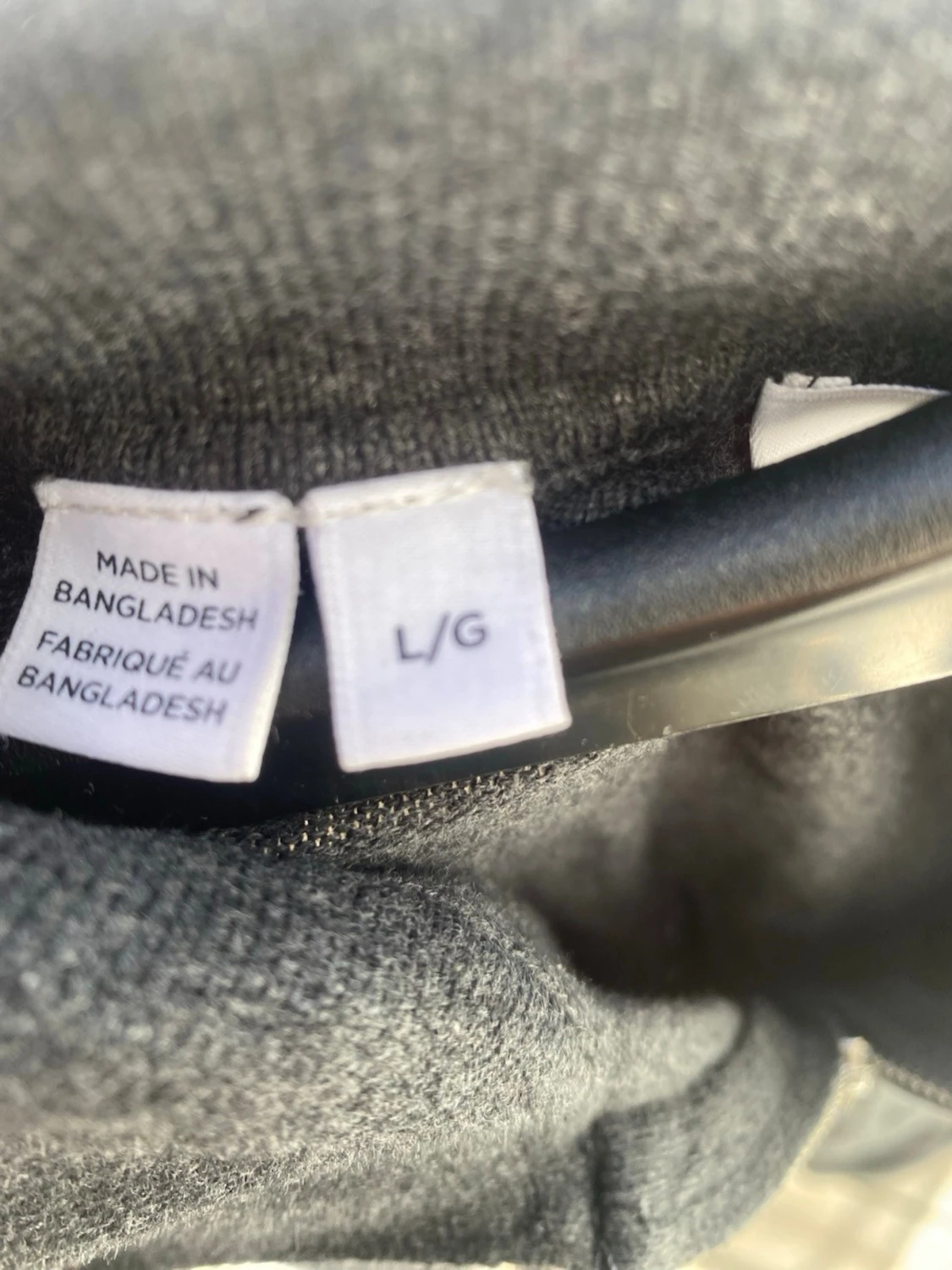 Grå stickad tröja med dragkedja - 1