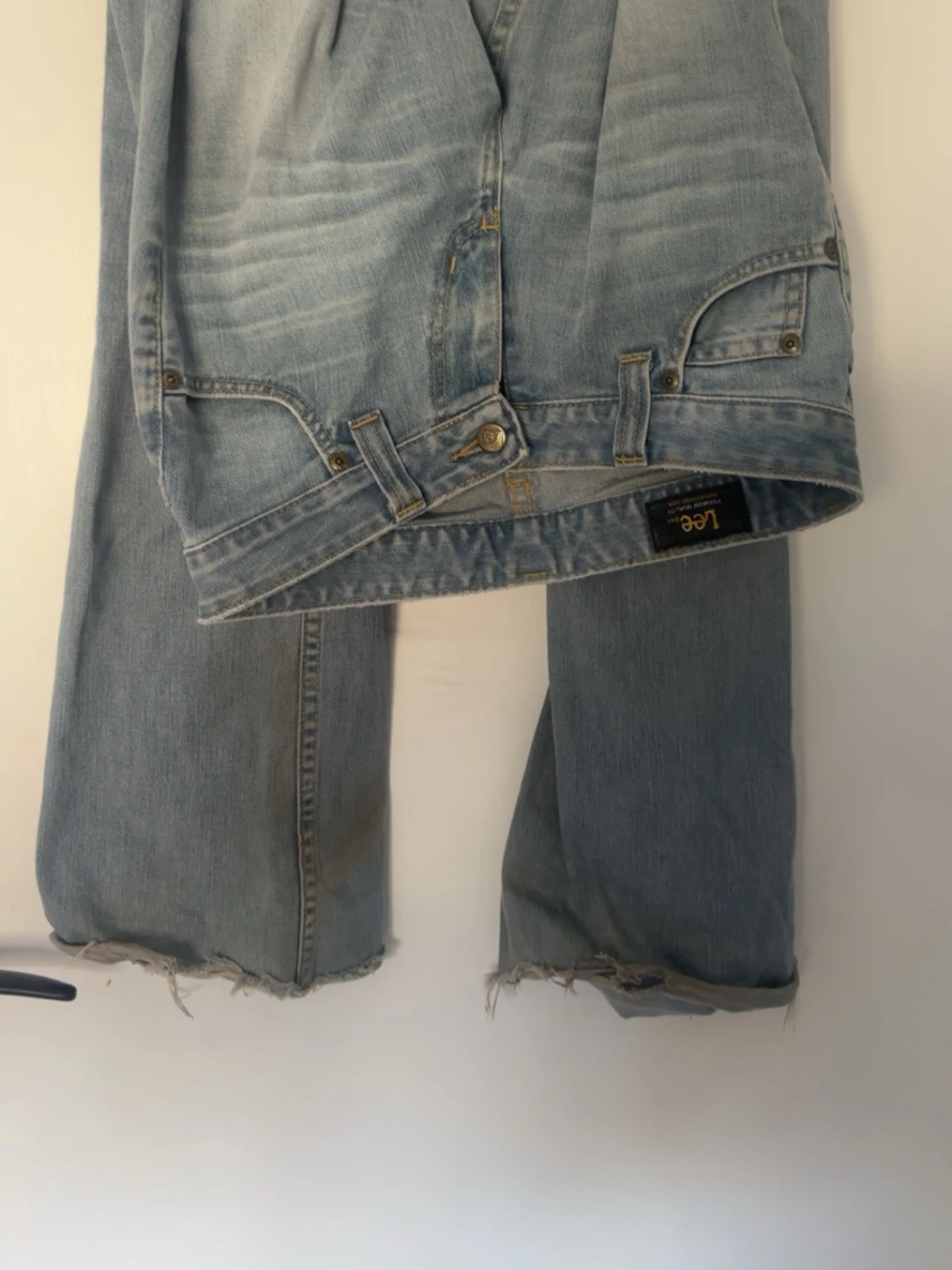 Ljusblå low waist bootcut jeans från Lee - 1