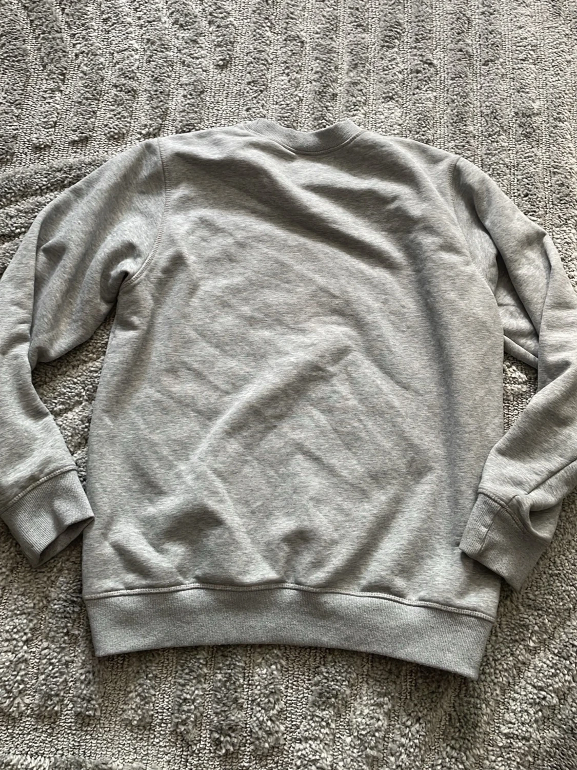 Grå sweatshirt med tryck - 3
