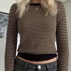 Stickad topp - Jättefin tröja från Zara🩷 Använd endast 1 gång o passar S-M!