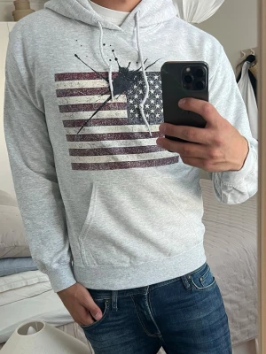 Concrete ink hoodie  - Nytt skick 