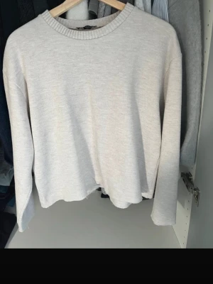 Tröja - Jättemysig tröja beige