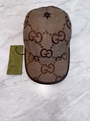 Gucci keps jumbo  - En premium keps perfekt för alla tillfällen!