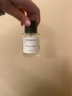 Essnce parfym - Vanilla baby. Använd
