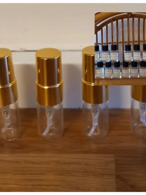 Essnce splitpaket  - 4 stycken 2 ml glasdekanter med spray ✨️Välj bland dofterna som finns på listor bland bilderna 
