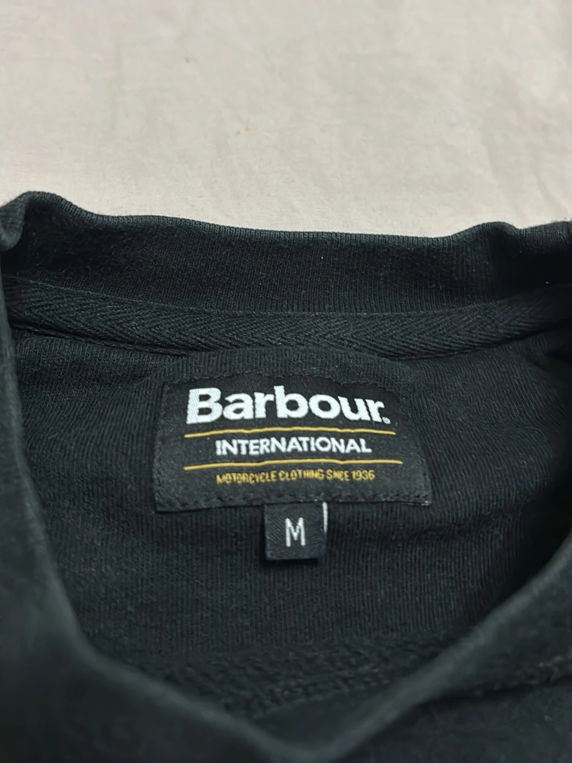 Svart sweatshirt från Barbour - 2