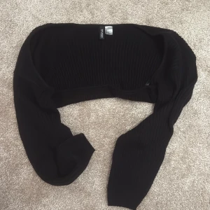 Svart bolero  - Svart bolero ribbad