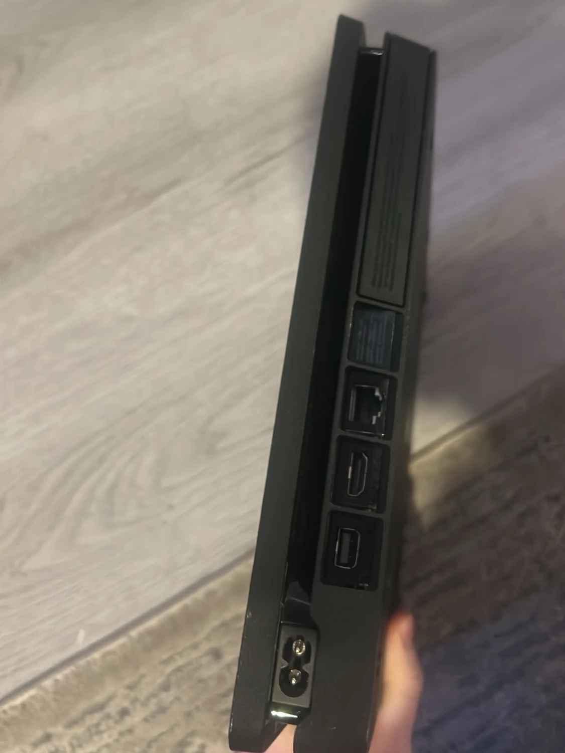 PlayStation 4 Slim svart konsol - 1