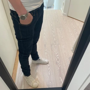 Nudie jeans - Jeans från nudie! Nysick. Kontakta mig för fler frågor eller funderingar💯