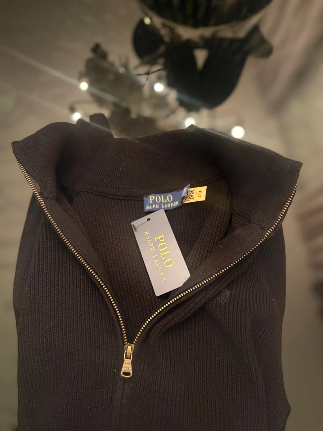 Svart stickad hoodie från Polo Ralph Lauren - 1