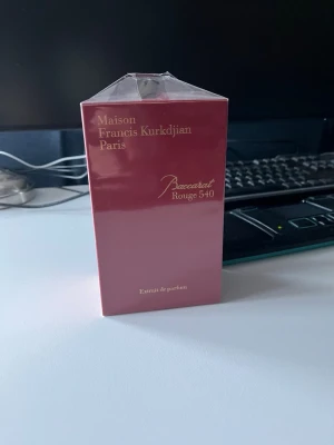 Baccarat Rouge 540 - Säljer den här helt nya parfymen i storlek 70ml. Den är helt oöppnad. Priset kan diskuteras!