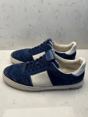 Valentino Flycrew 🔹 - Sjukt snygga Valentino Flycrews! Äkta, storlek 43. Skriv vid frågor! 