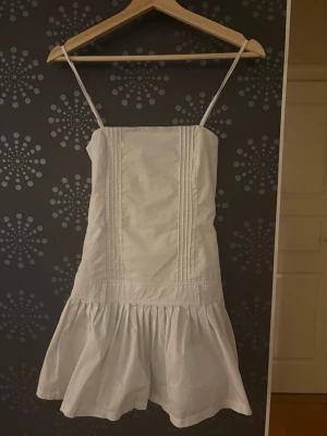 Studentklänning  - Söt vit klänning💗💗