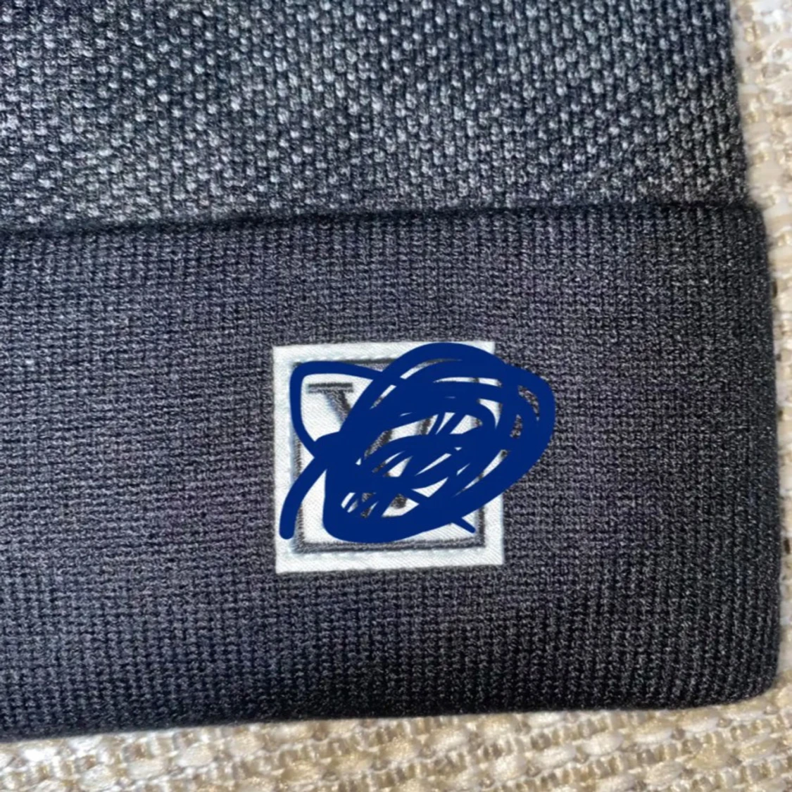 Svart l/v beanie - 2