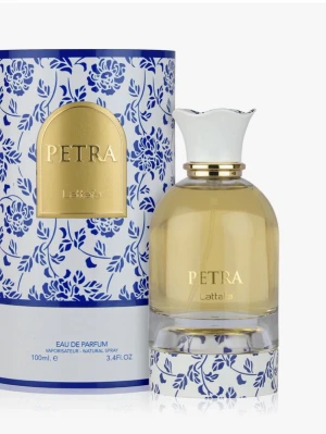 Petra Eau de Parfum från Lattafa - Petra Eau de Parfum från Lattafa kommer i en elegant rund glasflaska med vit och blå dekor samt gulddetaljer. Sprayat en gång . Volym: 100 ml.💕