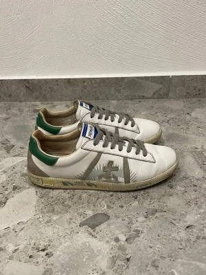 Premiata Sneakers - Premiata Sneakers || Storlek 40 || Skorna är i bra skick || Tveka inte på att höra av dig vid frågor eller funderingar 