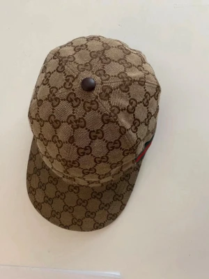 GG keps - En fin beige keps för den som gillar en mer rik stil