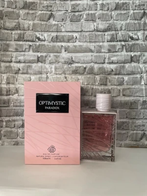 Optimystic Paradox Eau de Parfum - Optimystic Paradox Eau de Parfum från fragrance world 100ml se bilder för mängd kvar och noter 