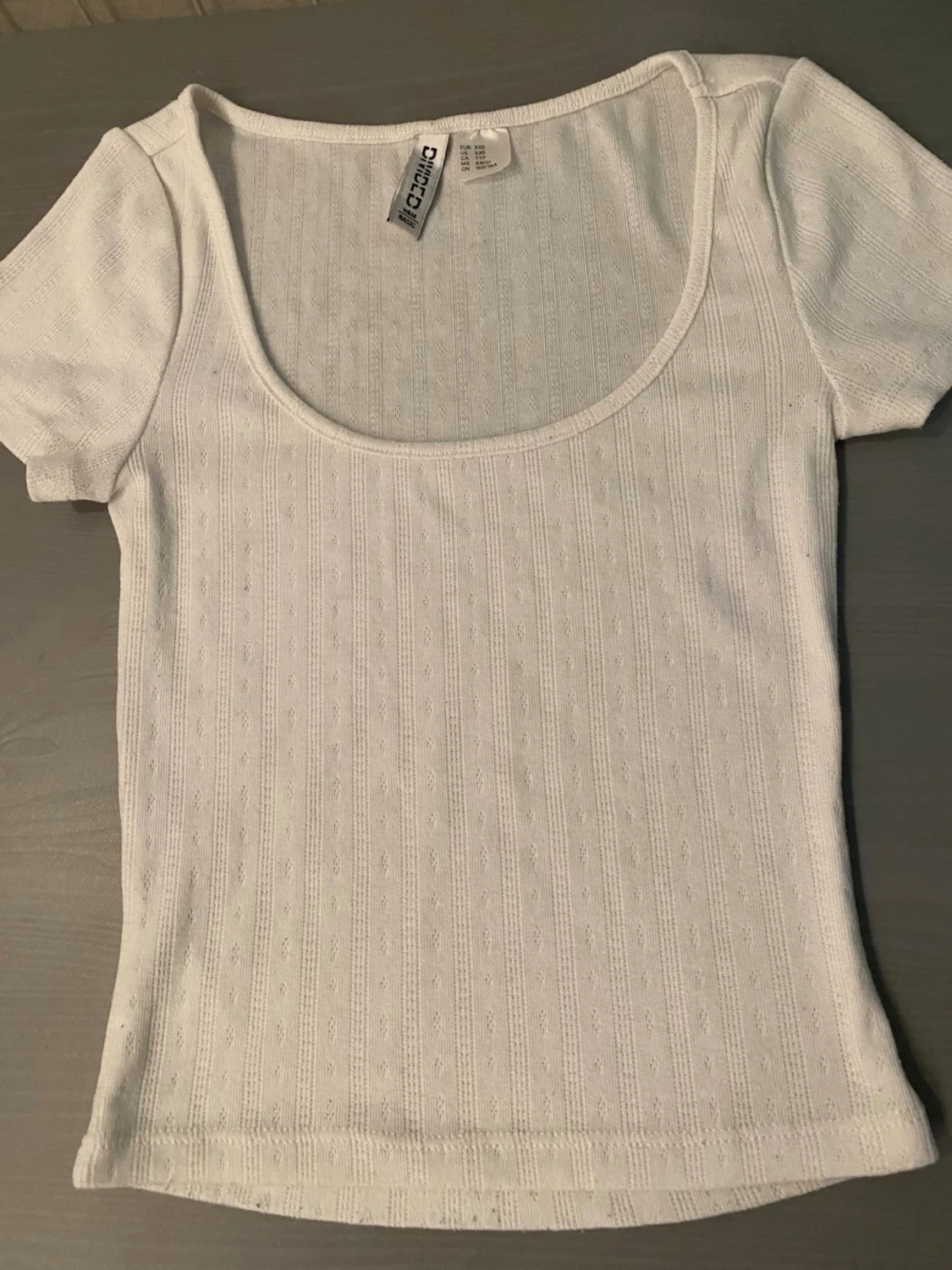 Vit ribbad topp från H&M
