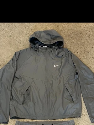 Nike form tracksuit - Almost new