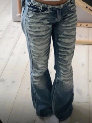 Jaded london jeans - Svårt att få tag på därav pris | storlek xs | lite defekt längst ner men inget som märks🩷