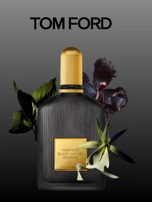 Tom Ford Black Orchid Reserve parfym sample - Dm om du vill köpaLyxig parfym från Tom Ford i modellen Black Orchid Reserve. Flaskan är svart med räfflad yta och har en elegant guldfärgad kork och etikett. Doften är exklusiv och mystisk, inspirerad av svarta orkidéer och gröna blad. Perfekt för dig som gillar unika och djupa dofter.