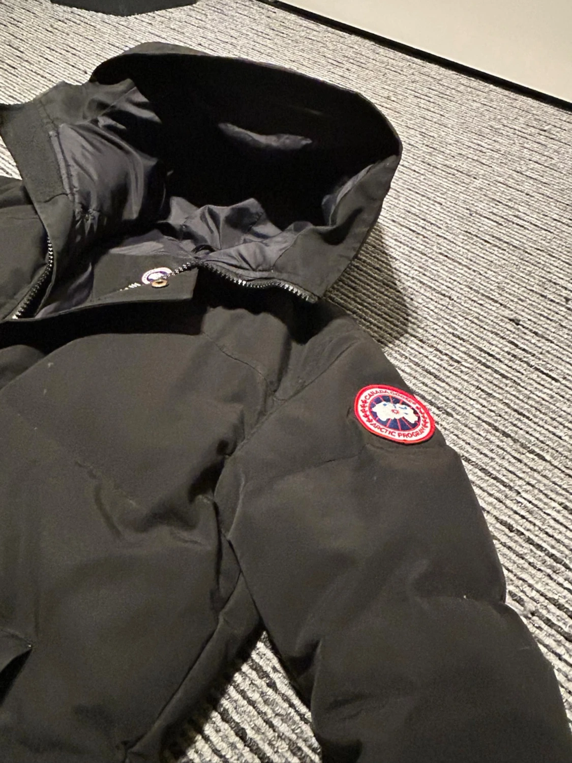 Svart dunjacka från Canada Goose macmillen - 1
