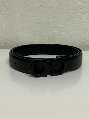 Ferragamo Bälte  - Helt nytt aldrig använd. Storlek 110cm. Snabb frakt. Skriv vid fler frågor. Endast bälte