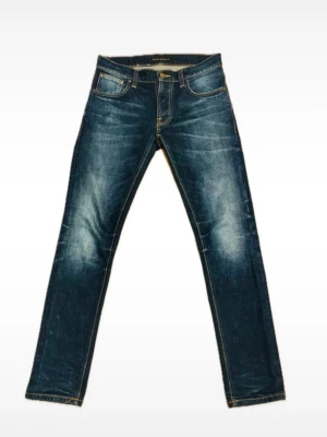 Nudie jeans sjuka fades - Säljer dessa sjuka nudie jeans, 103cm långa, tilted tor är modellen