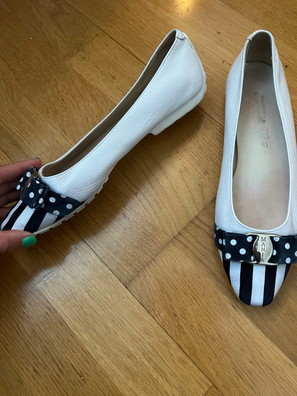 Vita ballerinaskor från Mania - 4