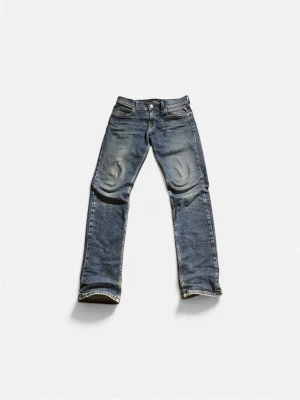 Replay jeans - Säljer ett pr riktigt snyggt replay jeans i storlek W28 L30