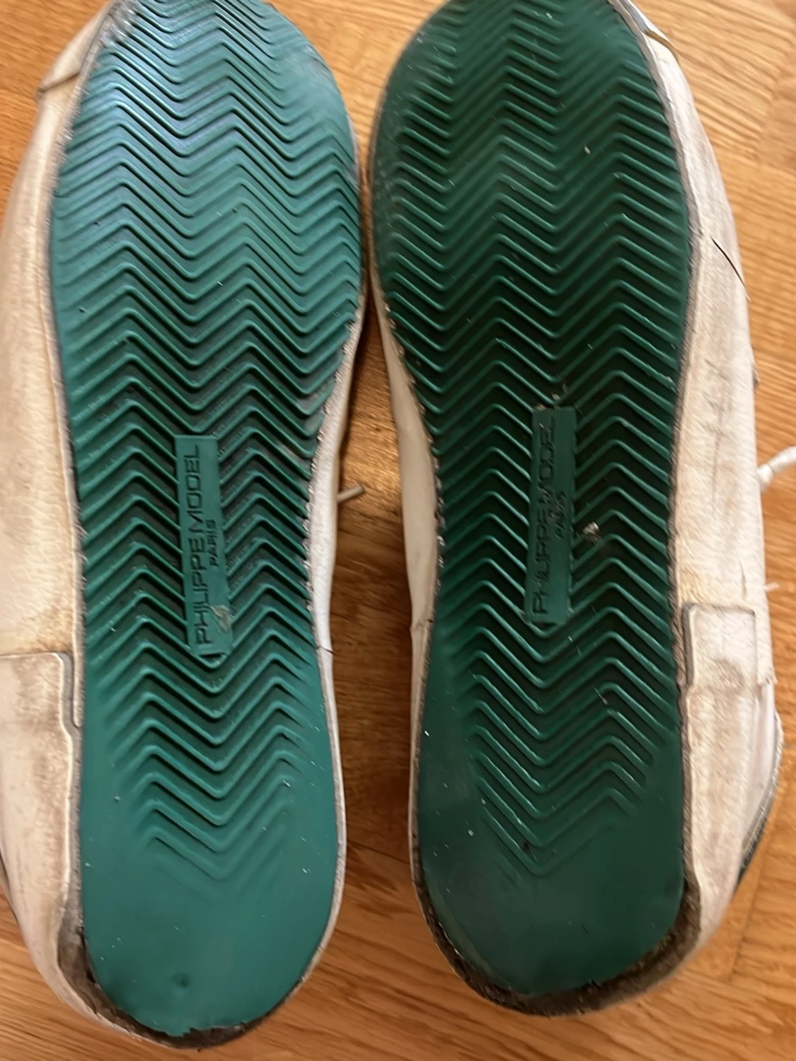 Vita sneakers från Philippe Model - 3