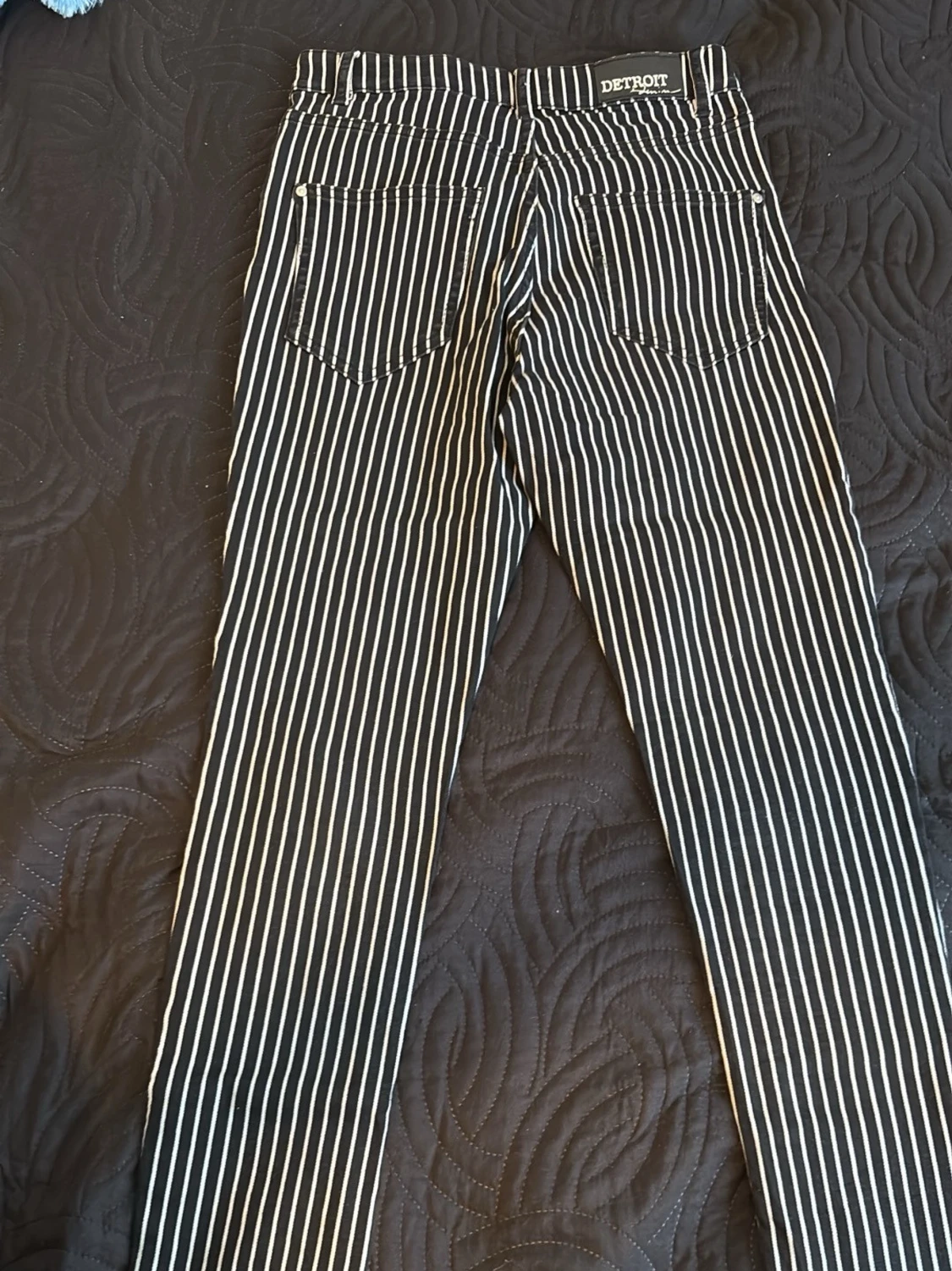 Svartvita randiga jeans från Detroit - 1