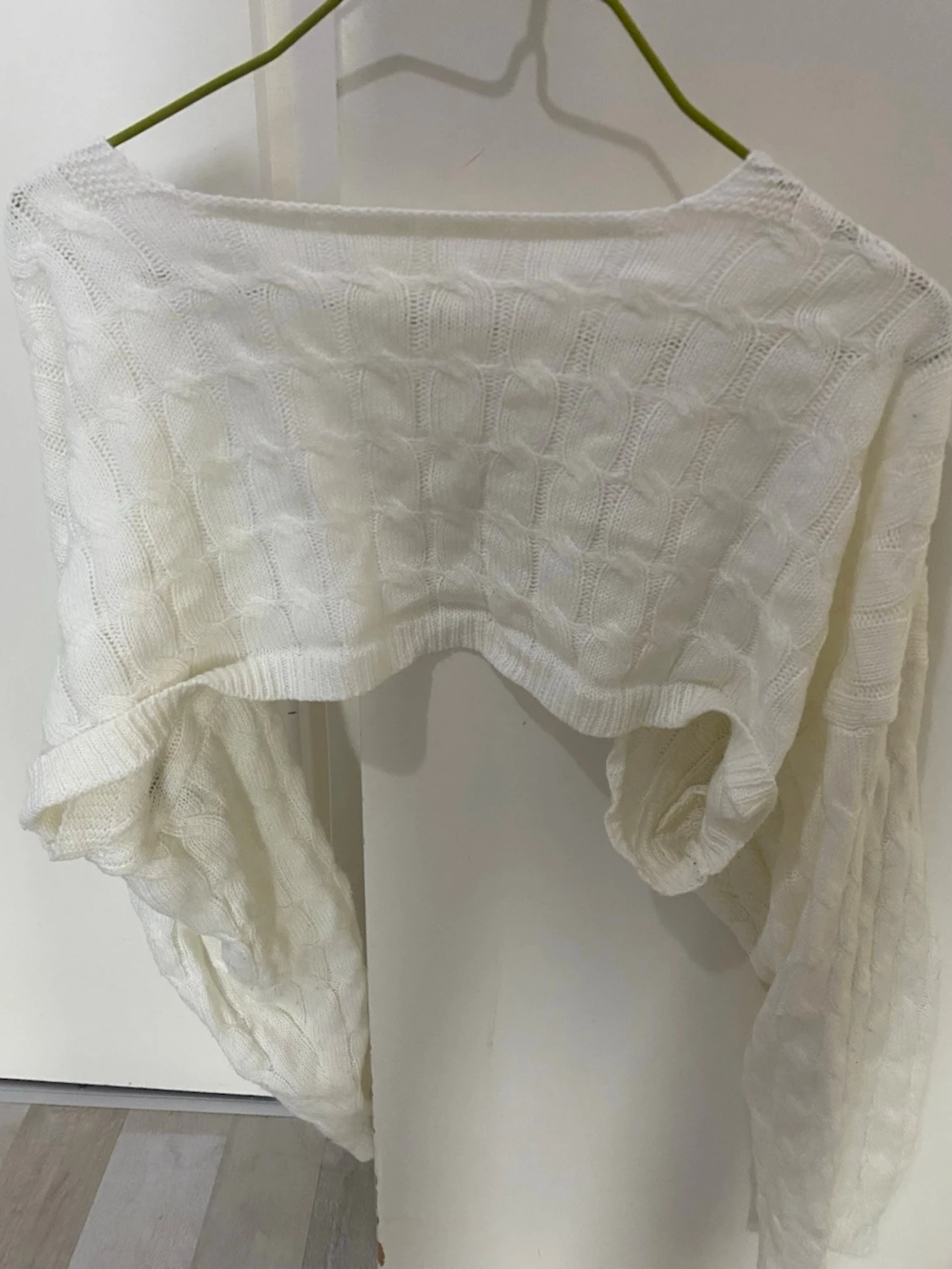 Vit kabelstickad bolero - 2