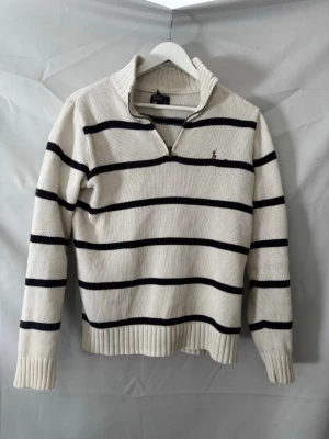 Ralph Lauren tröja - Snygg blå vit randig Ralph lauren halv zip | Kanon skick 