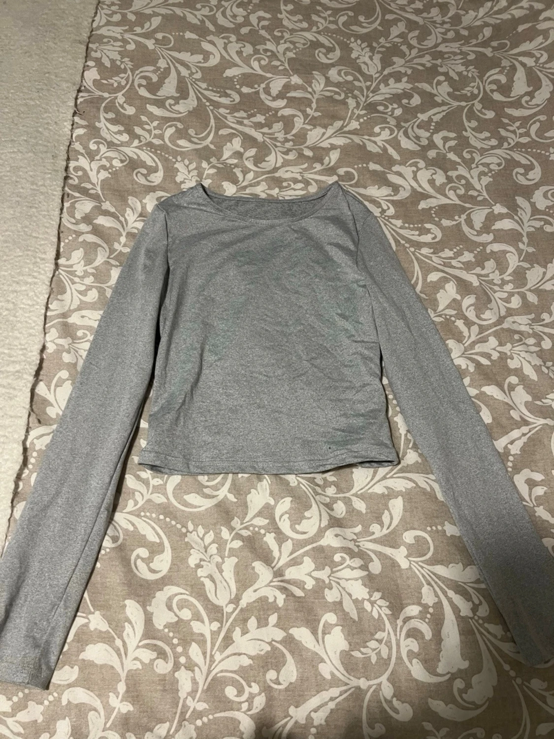 Grå långärmad topp i polyester
