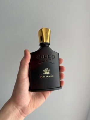 Creed Oud Zarian sample - Säljer samples från denna grymma doft. 2ml: 139kr | 3ml: 205kr | 5ml: 329kr | 10ml: 599kr | 