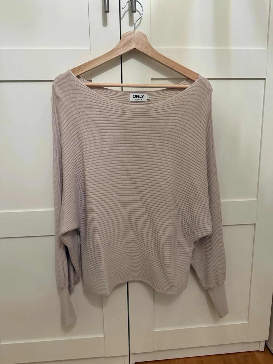 Beige ribbstickad tröja från ONLY - 1