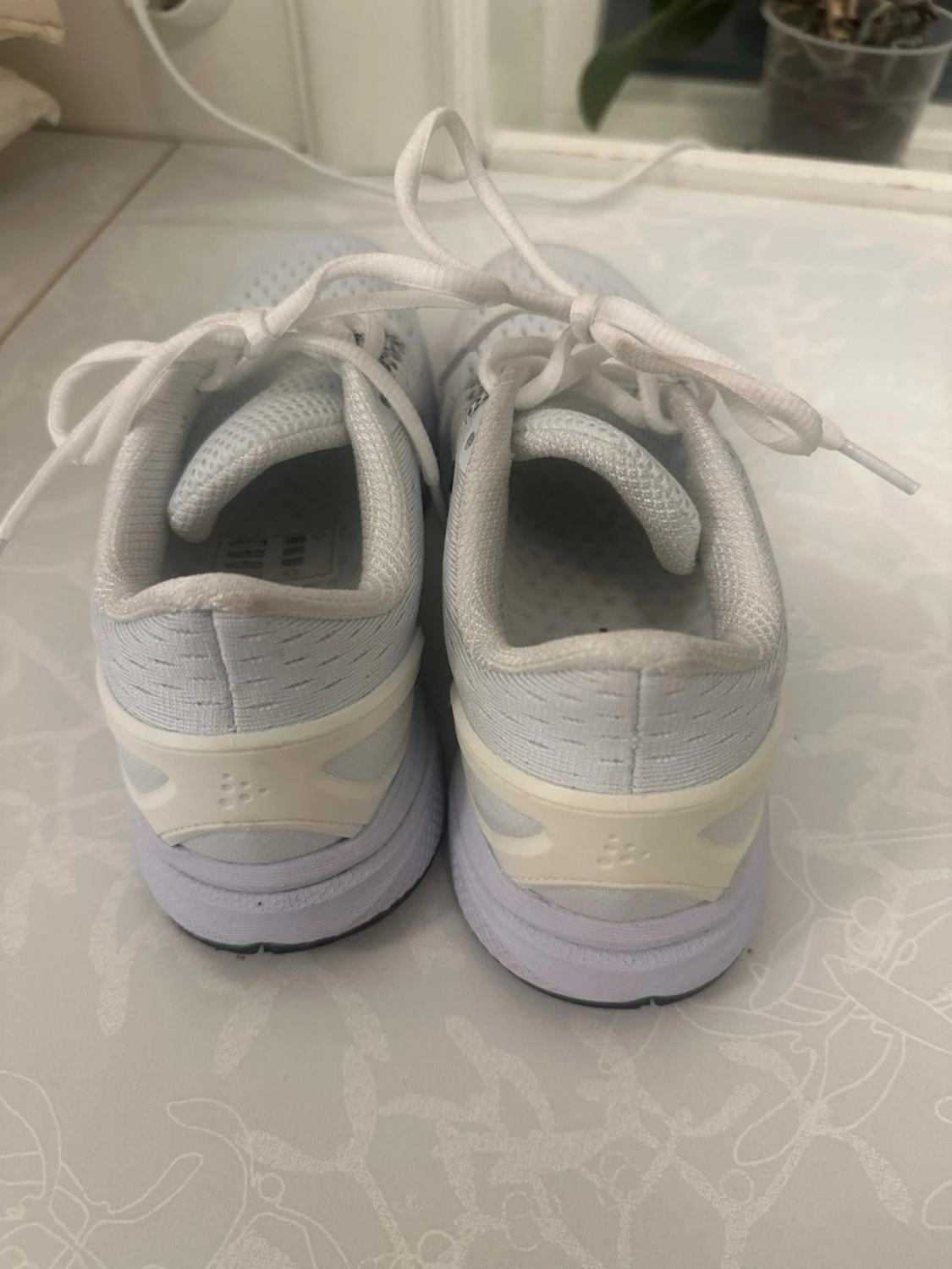 Vita sneakers från Craft - 3