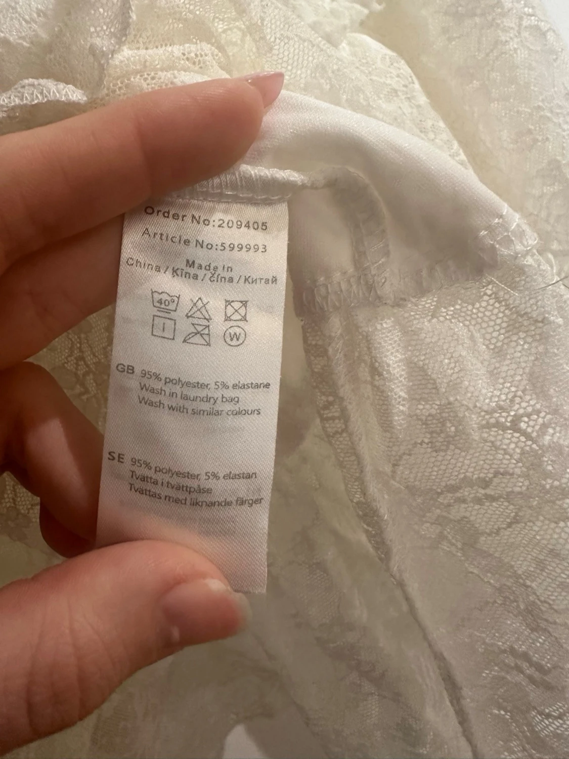 Vit off shoulder spetsblus Bubbleroom - 2