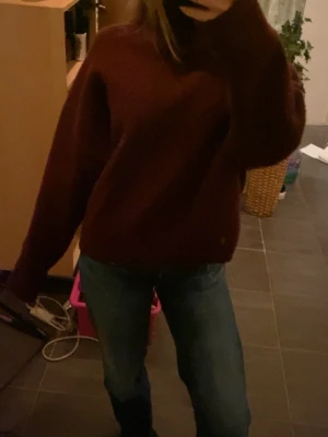 Stickad tröja - Stickad tröja med krage